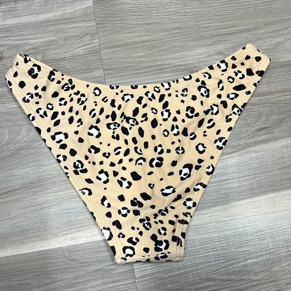 Xhilaration bathing suit bikini bottoms size small NWT - Picture 6 of 7